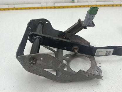 2014-2017 Maserati Ghibli III M157 Pedal Brake Stop Foot With Pad Bracket OEM