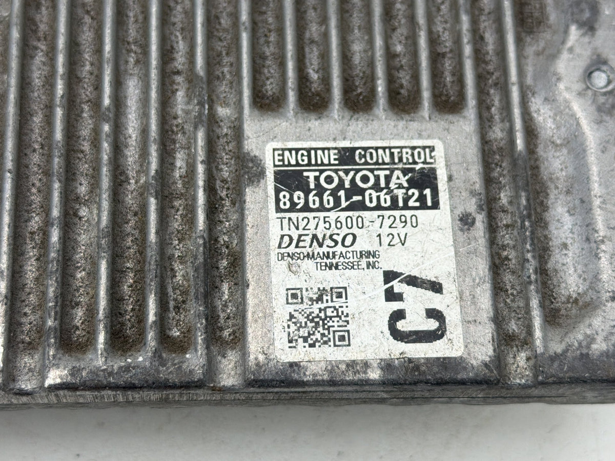 2015-2017 Toyota Camry Engine Control Module Computer ECU ECM 89661-06T21 OEM