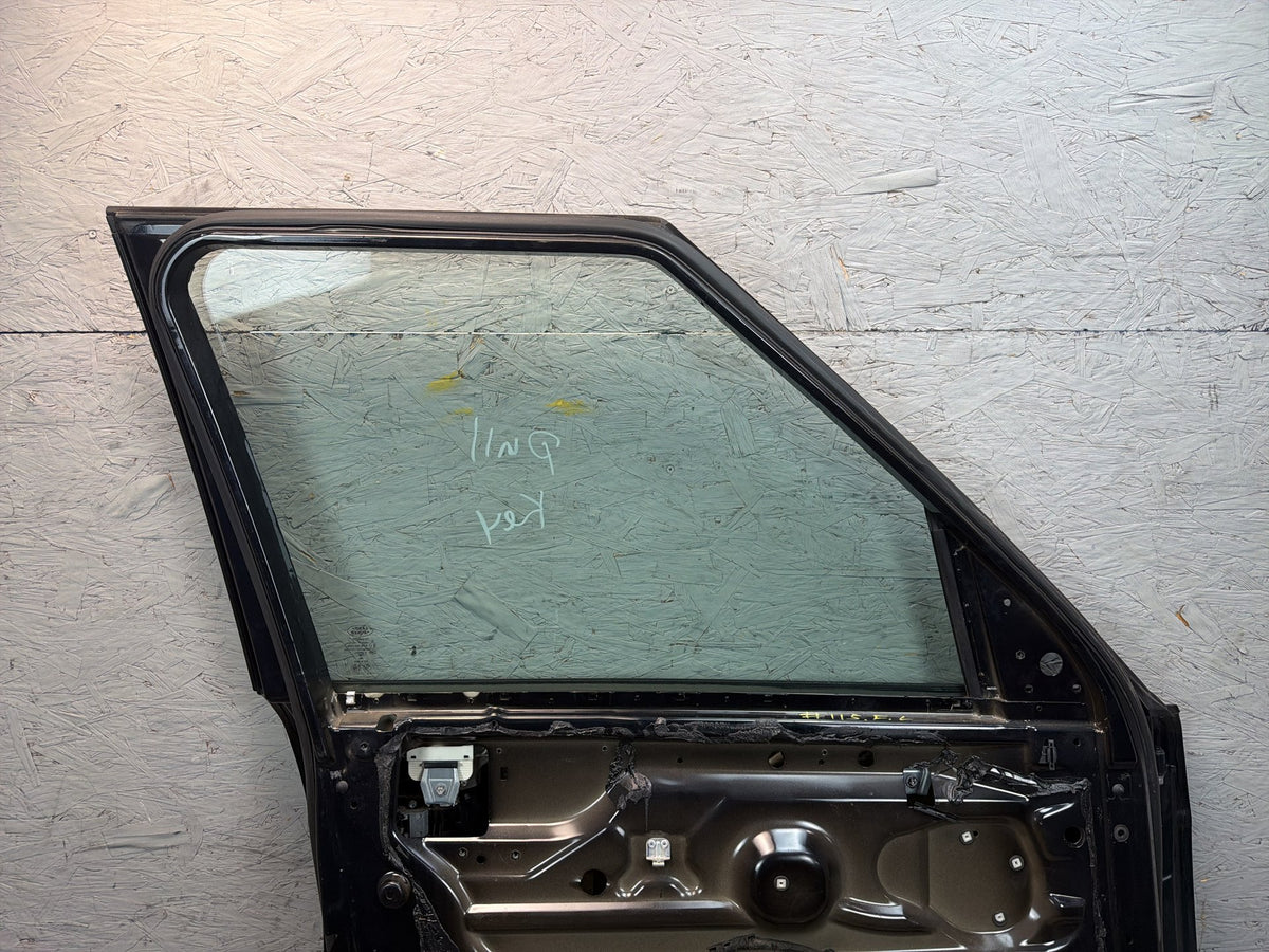 2010-2012 Land Rover Range Rover Front Left Driver Side Door Shell Assembly OEM