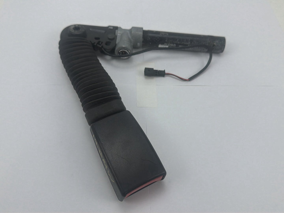 2009-2015 BMW 535i 750i Front Right Side Seat Belt Buckle Pretensioner OEM