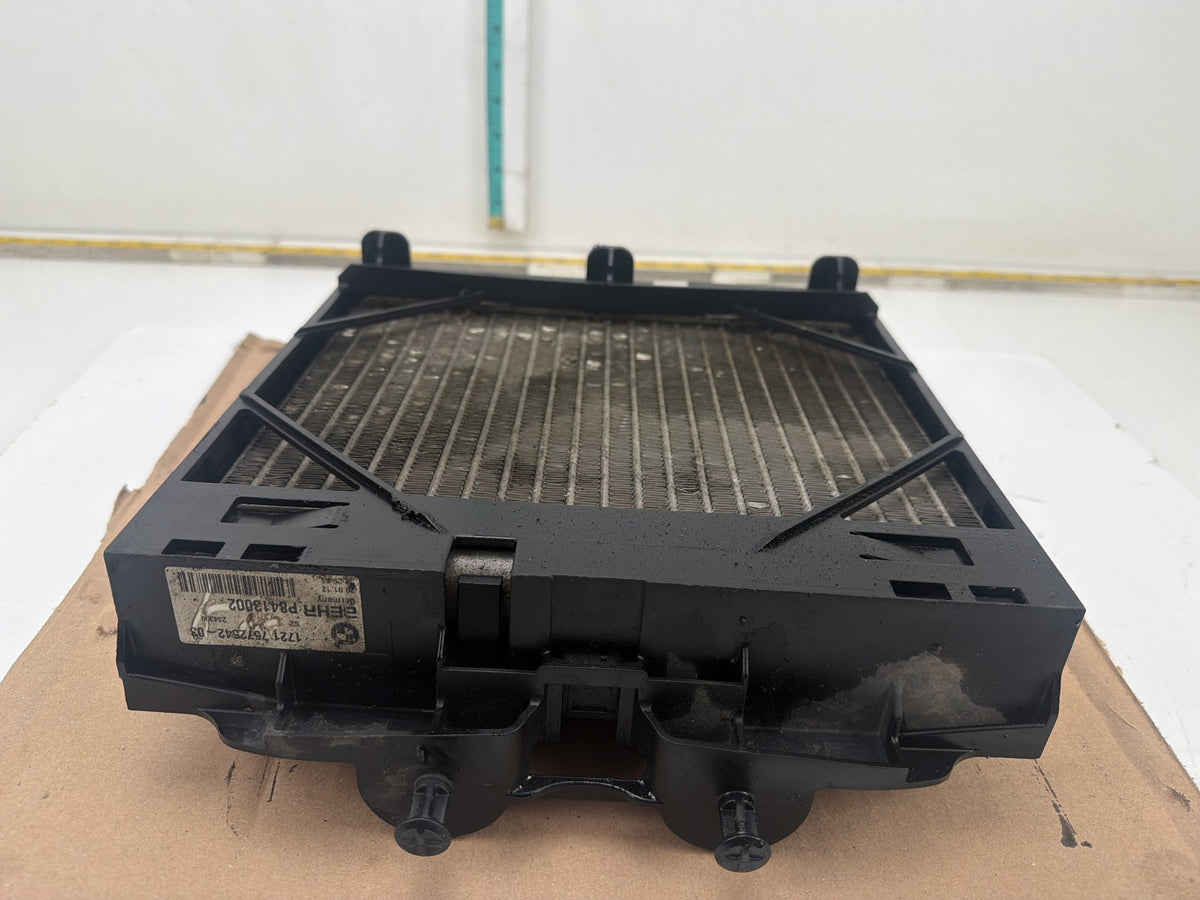 2011-2016 BMW 550i xDrive Front Right Side Engine Oil Cooler Radiator OEM