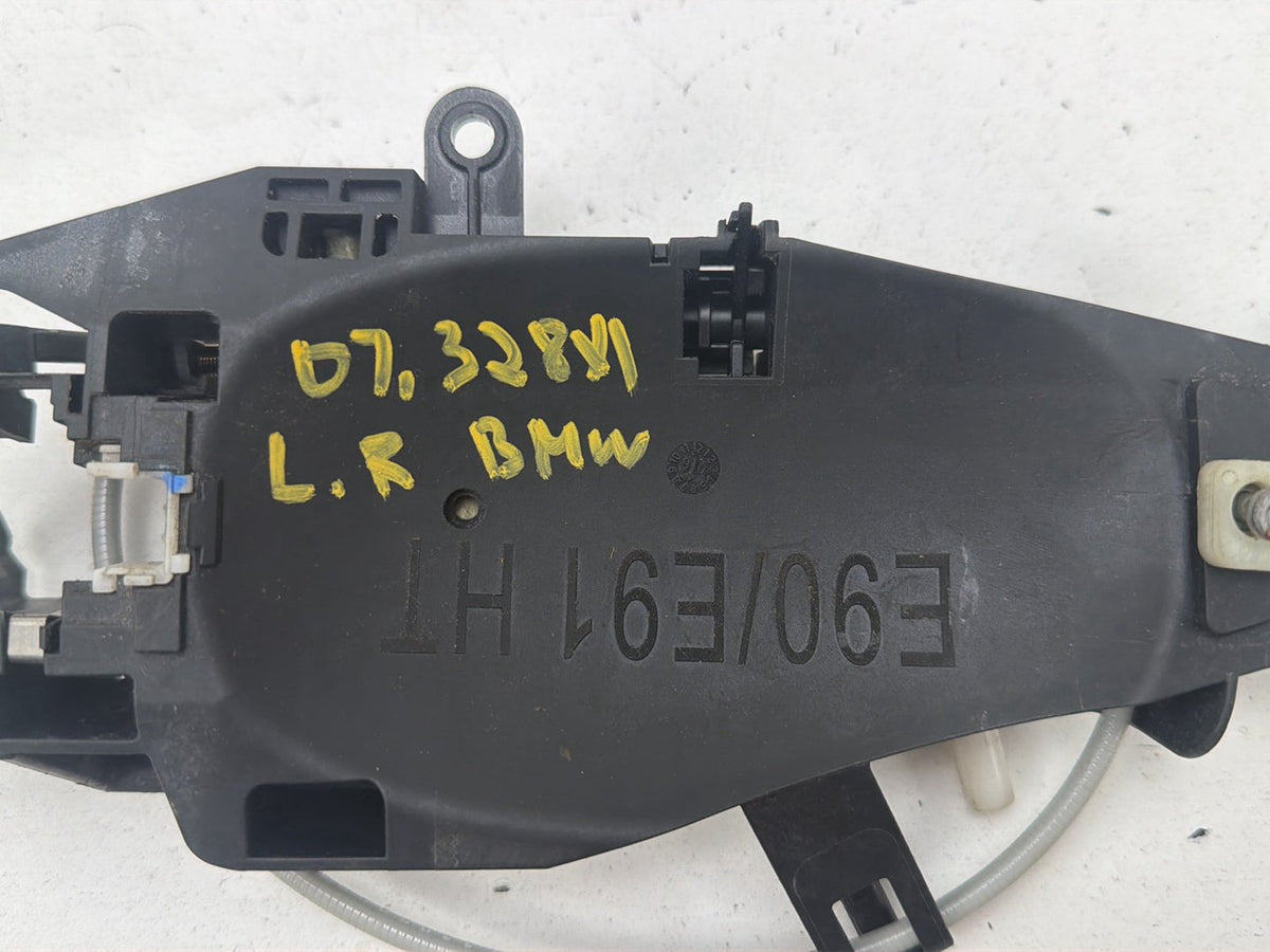 2007-2008 BMW E90/E91 328xi Rear Left Side Door Handle Carrier Bracket OEM