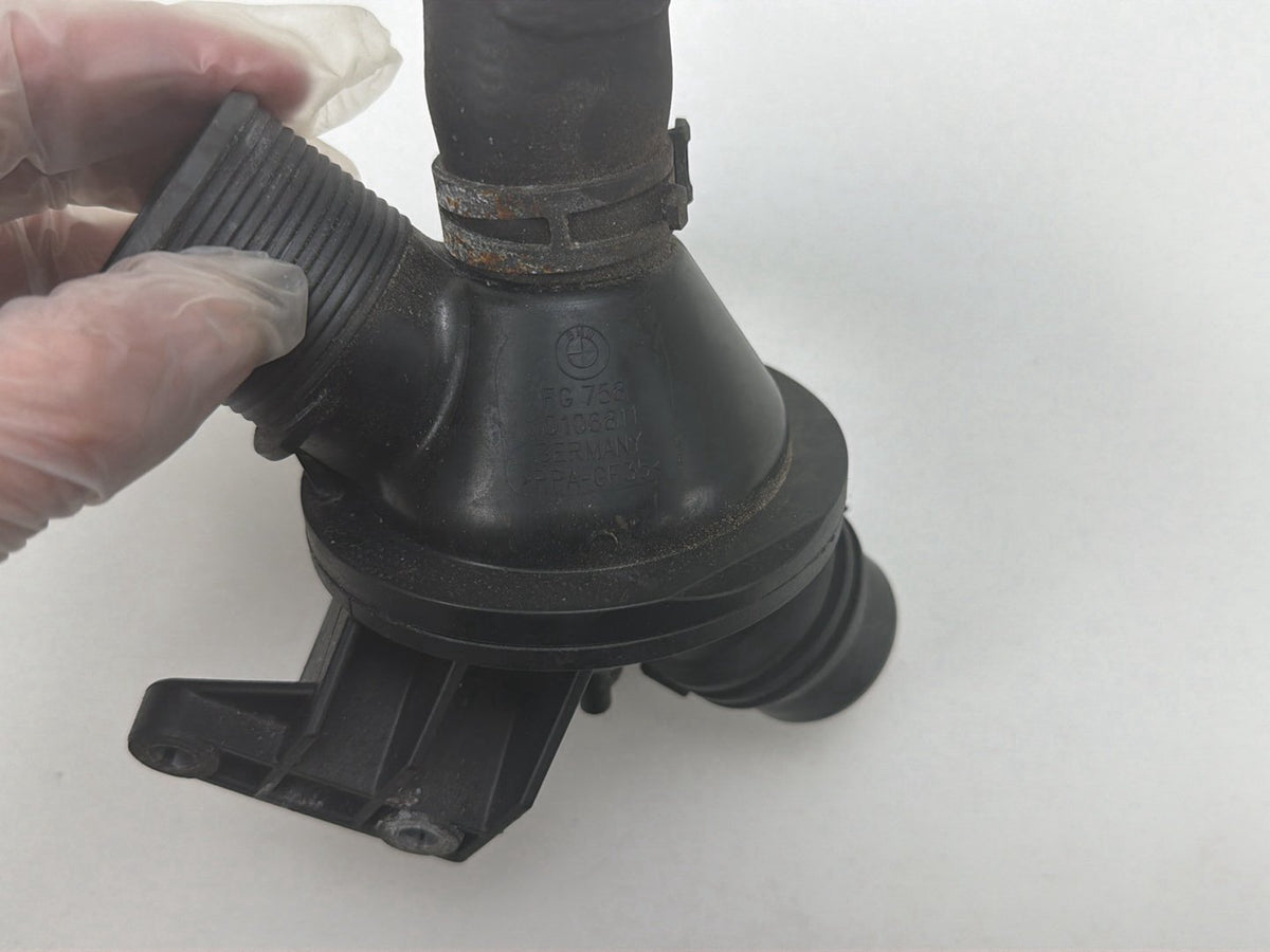 2014 BMW X1 E84 SUV Thermostat Housing 10106811 OEM