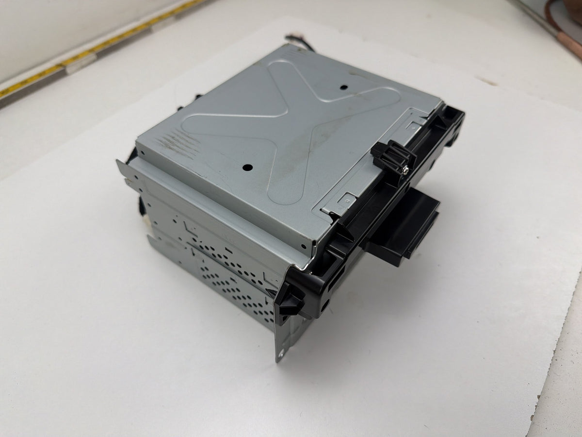 2014-2017 Maserati Quattroporte Radio CD Player Media Receiver 68257004AA OEM