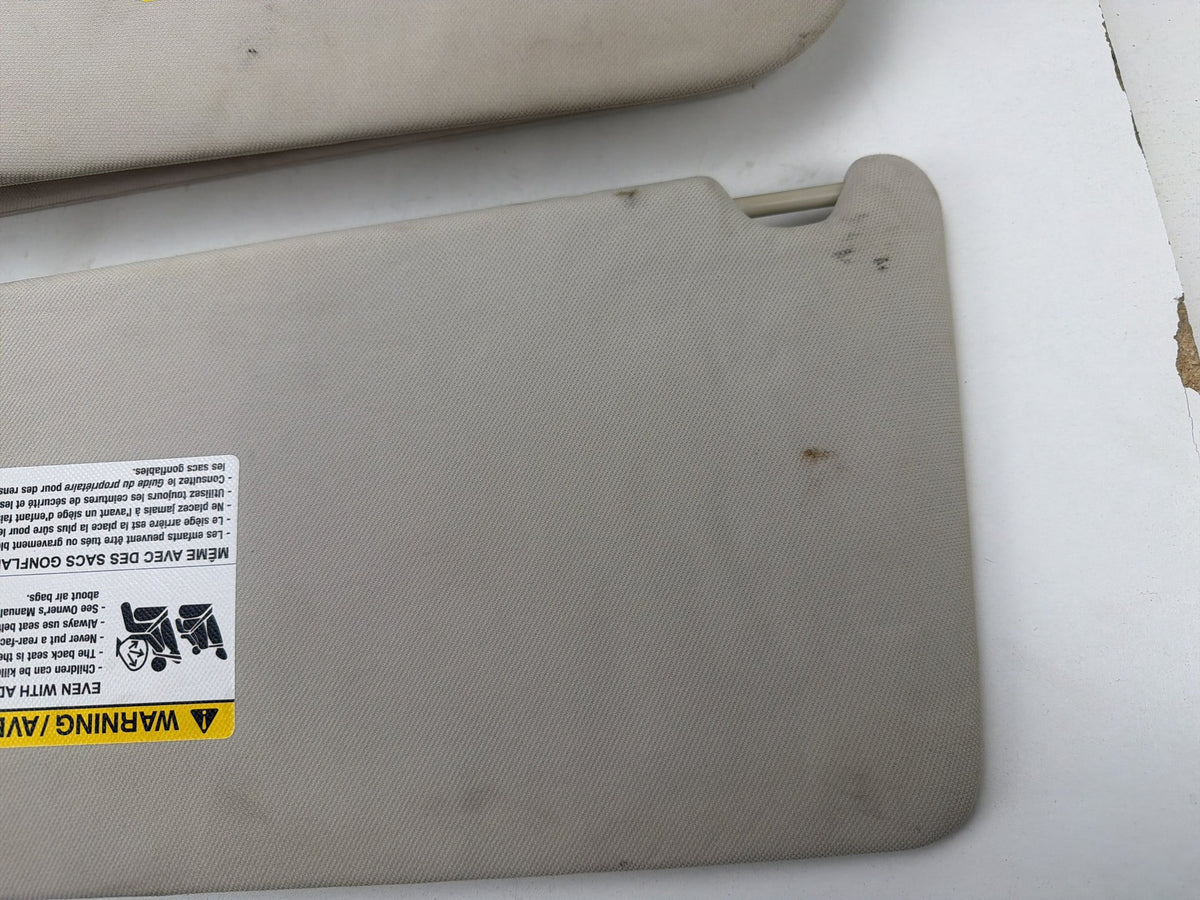 2005-2012 Land Rover Range Rover Sun Visors Mirrors Lights Ivory Pair 826765 OEM