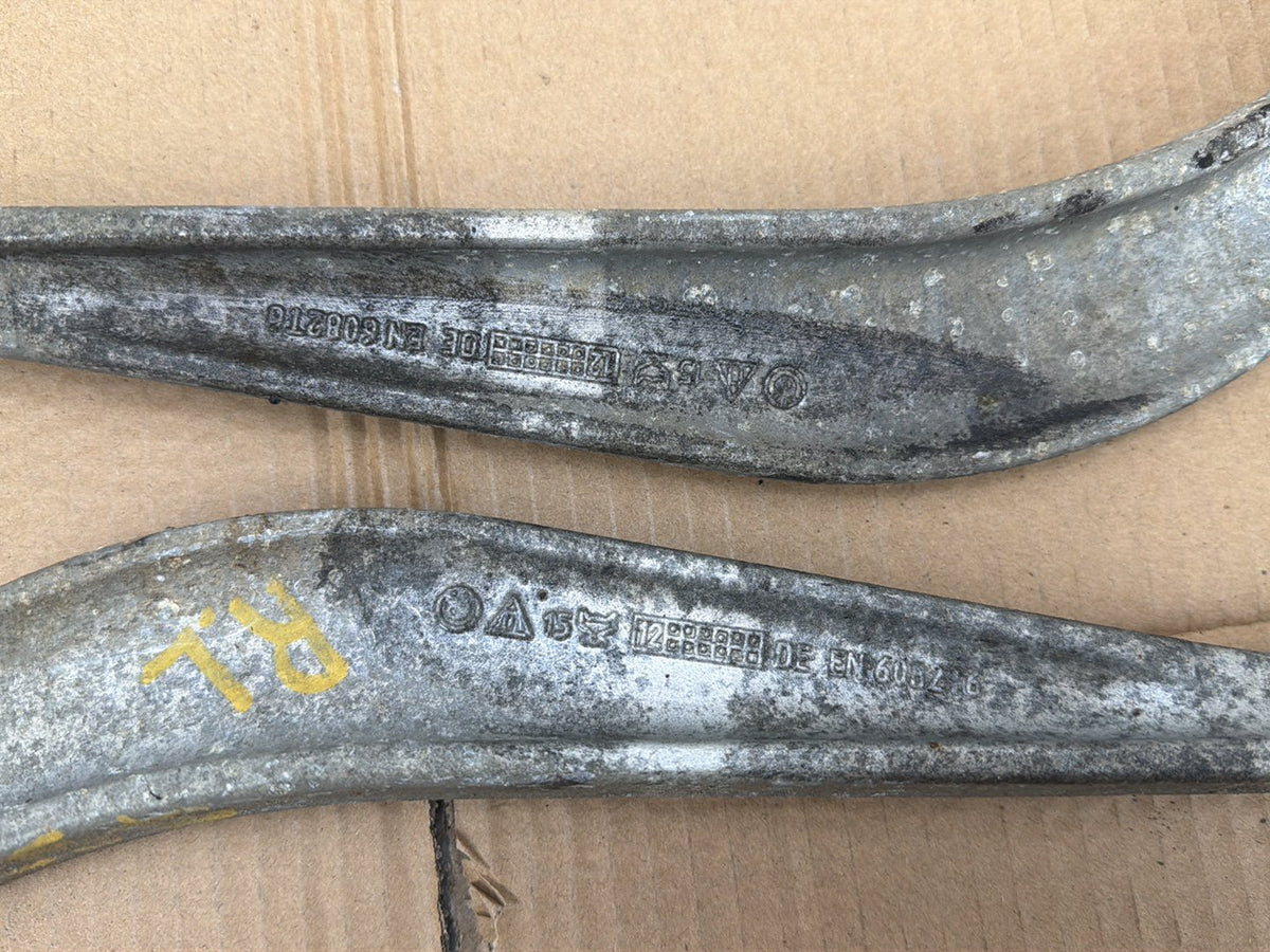 2012-2016 BMW 528i F10 Left & Right Rear Lower Control Arm Set EN6082T6 OEM