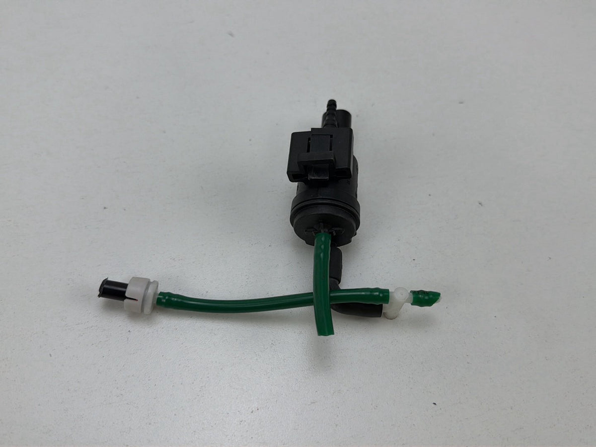 2007-2013 Mercedes-Benz S-Class W221 EGR Change Over Vacuum Solenoid Valve OEM