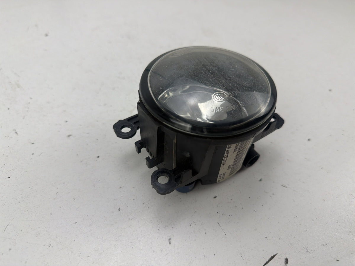 2011-2014 Nissan Sentra Front Bumper Fog Light Driving Lamp 261509B90C OEM