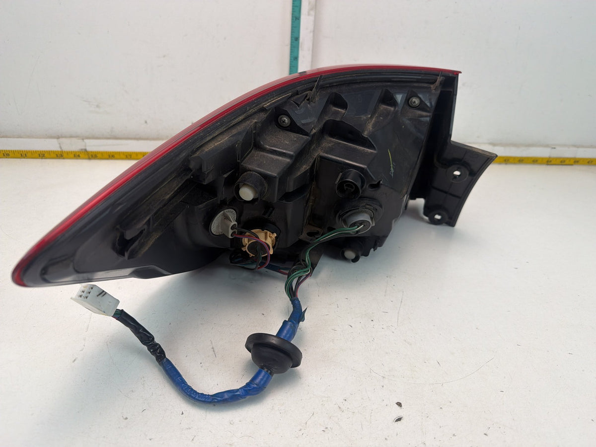 2013-2015 Mazda CX-9 Rear Right Passenger Side Outer Tail Light TK21 51 150 OEM