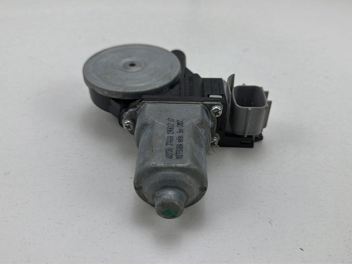 2013-2019 Nissan Sentra Right Rear Side Window Motor 827303TA1A OEM