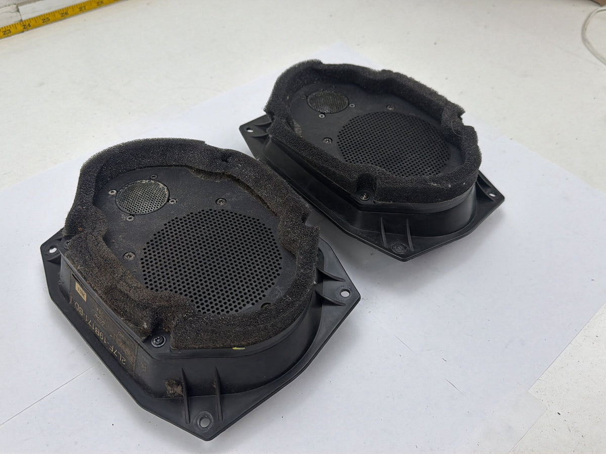 2003-2006 Lincoln Navigator Front Left/Right Side Door Audio Speakers Pair OEM