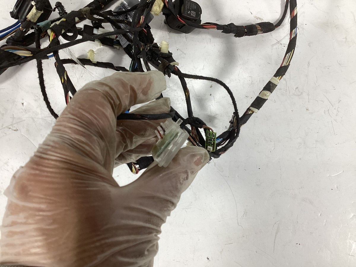 2011-2017 BMW X3 F25 Front Left Driver Side Door Wiring Harness 9243646 OEM.