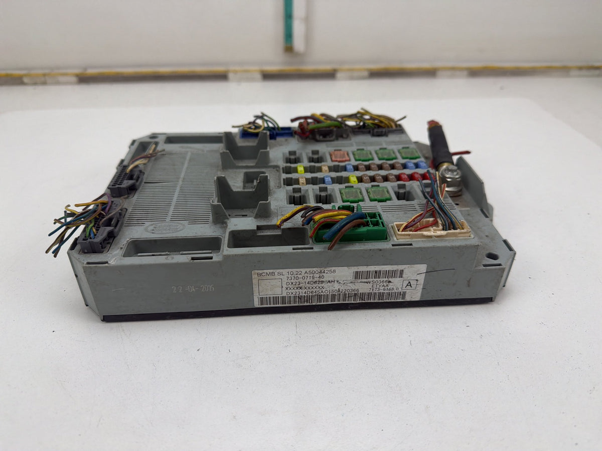 2013-2015 Jaguar XF Trunk Fuse Box Body Control Module DX23-14D628-AH OEM