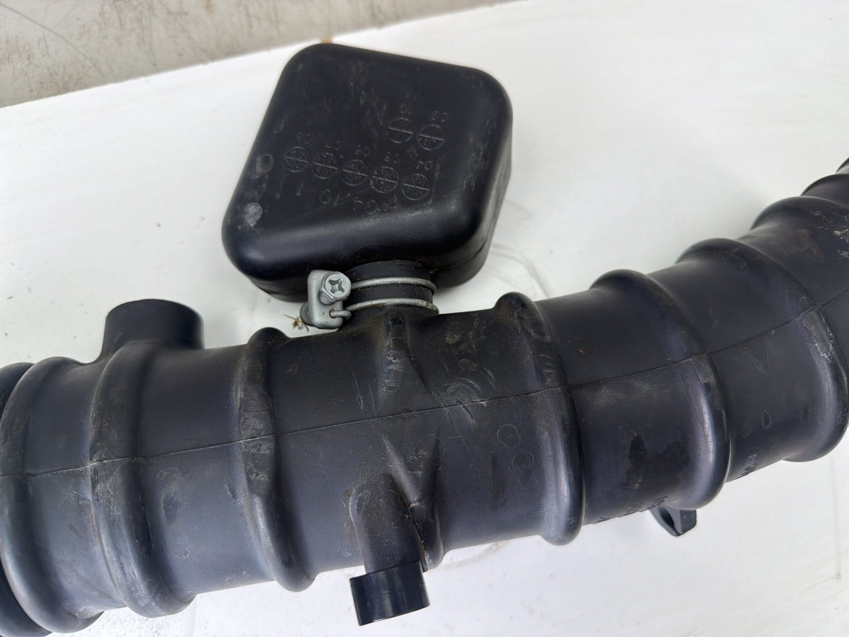 2006-2011 Lexus IS250 Air Intake Resonator Duct Hose Tube Pipe 17893-31020 OEM