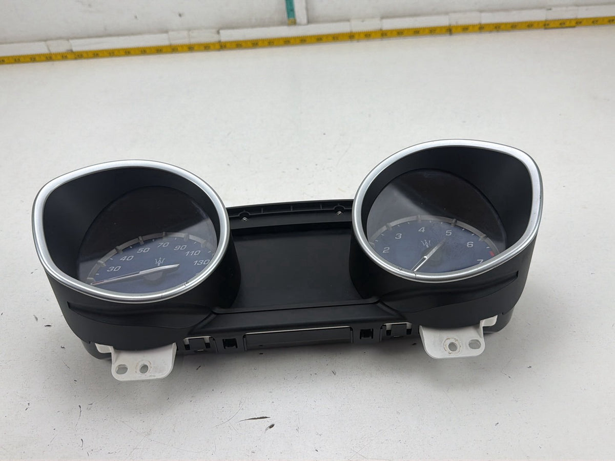 2014-2017 Maserati Ghibli Speedometer Instrument Gauge Cluster MPH 670037143 OEM