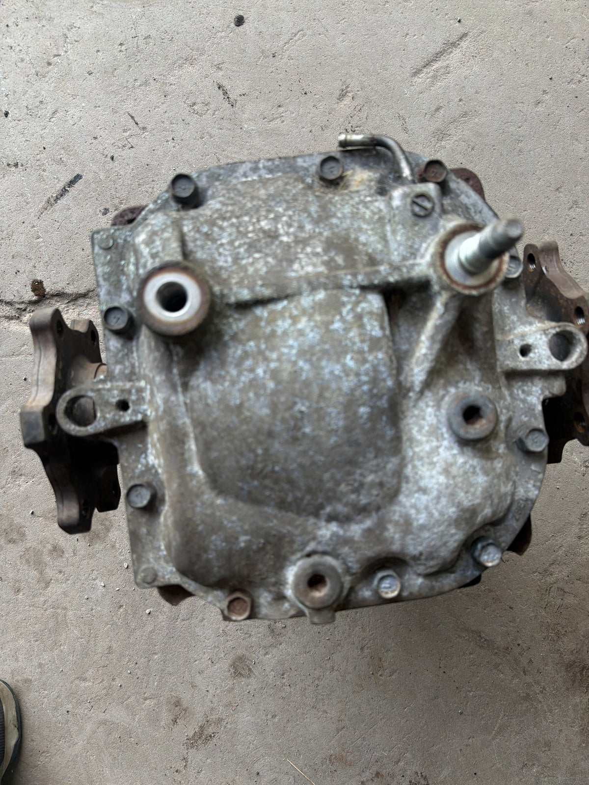 2011-2017 Infiniti QX56 5.6L Rear Axle Differential Carrier Assembly OEM