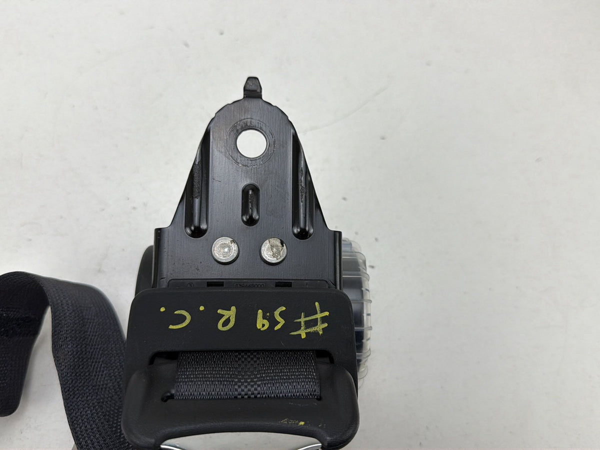 2015-2019 Nissan Sentra Rear Centre 2nd Row Seat Belt Retractor 646401563A OEM