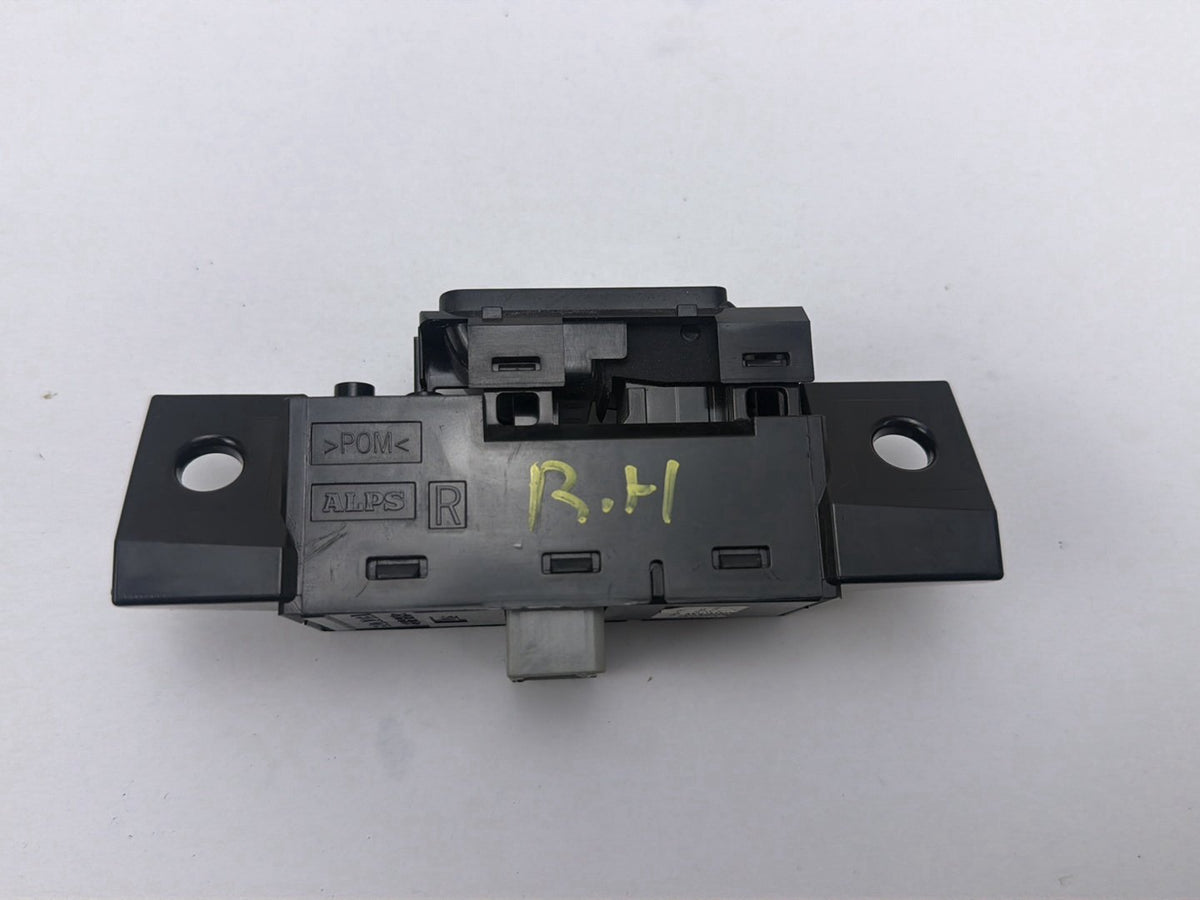 2011-2017 Honda Odyssey Rear Right Sliding Door Power Window Switch OEM