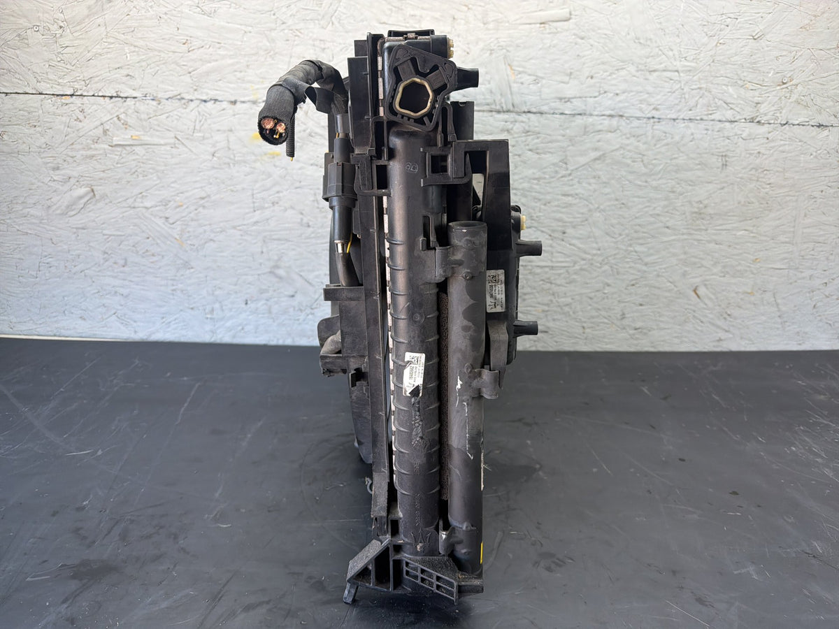 2014-2017 Maserati Ghibli Engine Radiator & A/C Condenser Assembly 16485982 OEM