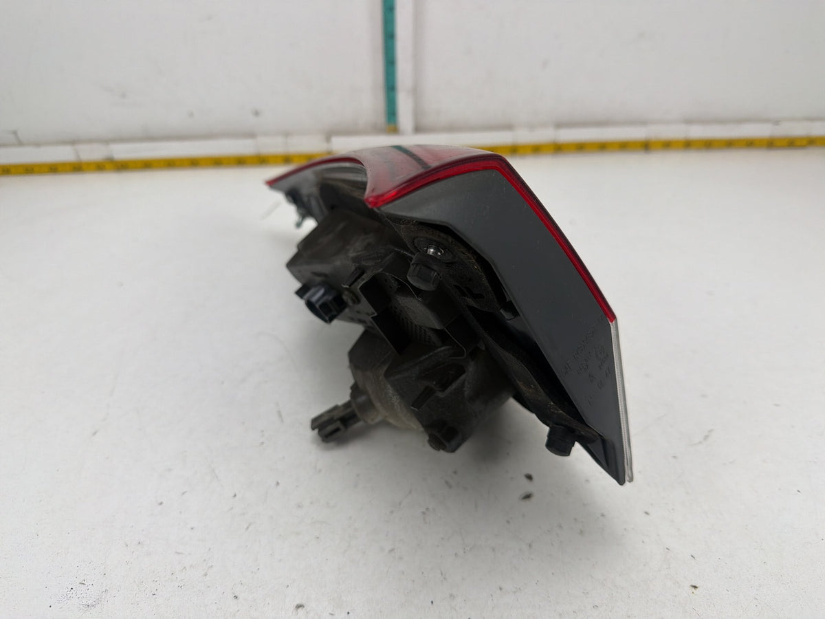 2017-2019 Toyota Highlander Left Driver Side Inner Tail Light OEM