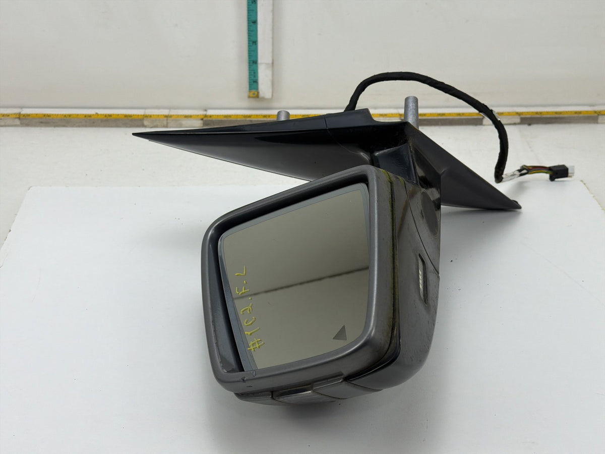 2011-2013 Mercedes-Benz R350 Front Left Driver Side Door Mirror 1668100164 OEM