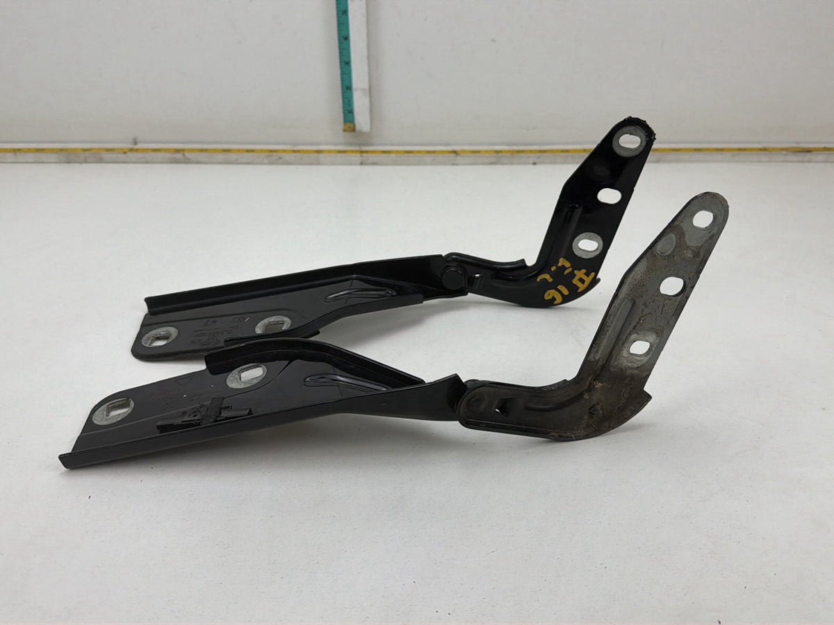 2003-2006 Porsche Cayenne RH LH Hood Bonnet Hinge Set 7L5823301 7L5823302 OEM