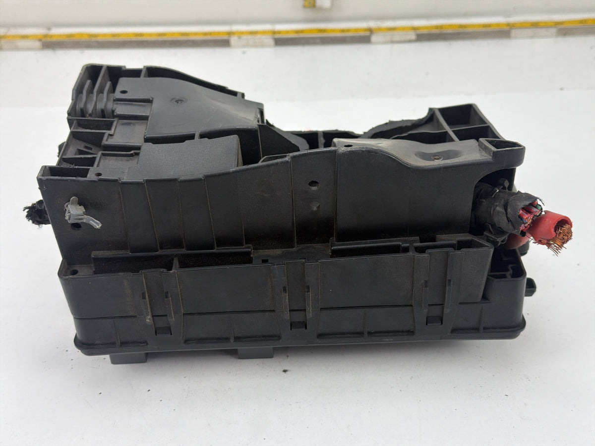 2013-2016 Buick Verano Engine Bay Fuse Box Block 812461952 OEM