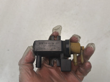 2011-2013 Mercedes-Benz S-Class W221 Pressure Transducer Vacuum Valve A0081535428 OEM