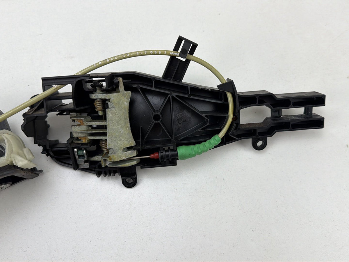 2012-2014 BMW X1 E84 Front Left Door Lock Latch Actuator A053702 OEM
