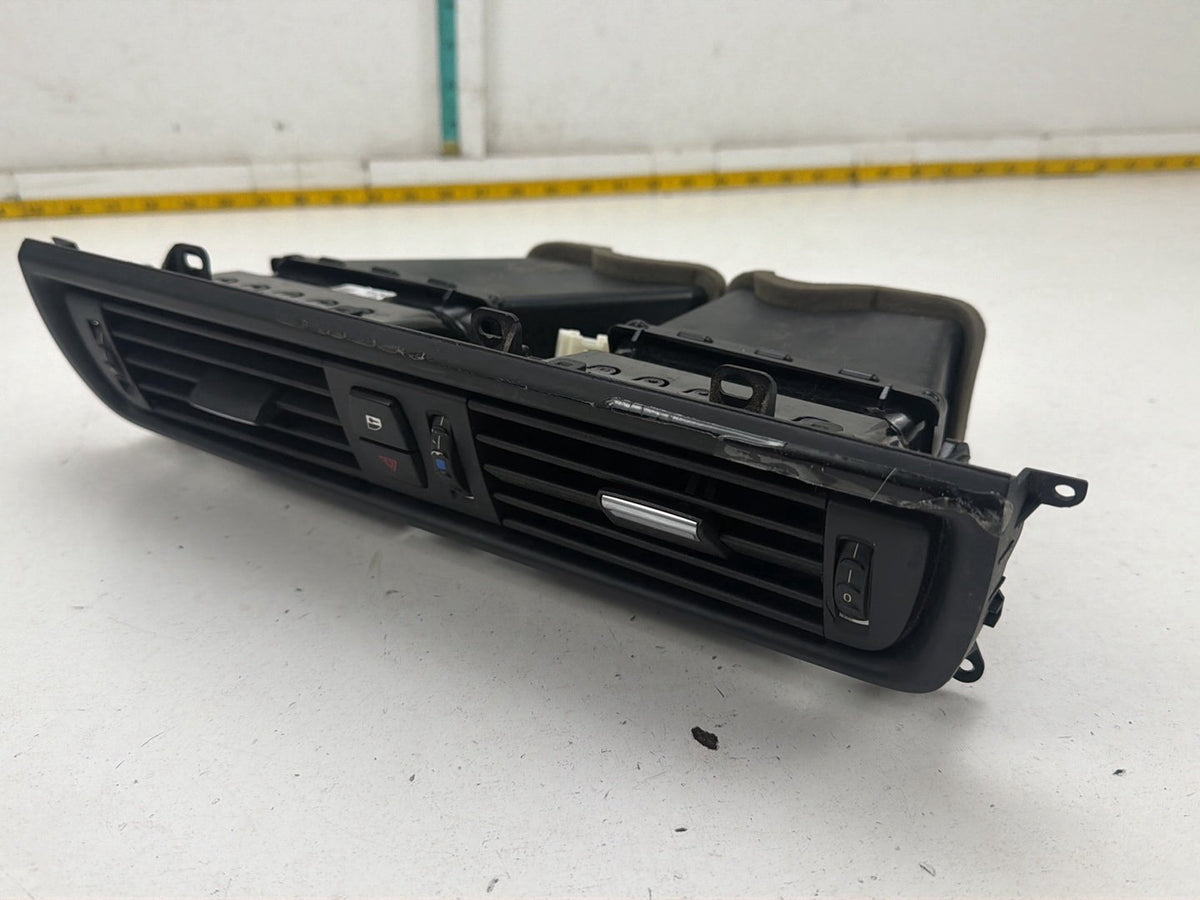 2011-2016 BMW F10 528i Center Dashboard AC Heat Air Vent Grille 07621-Z01 OEM