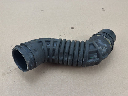 2014-2017 Maserati Ghibli Left Lower Air Intake Filter Hose 670003848 OEM