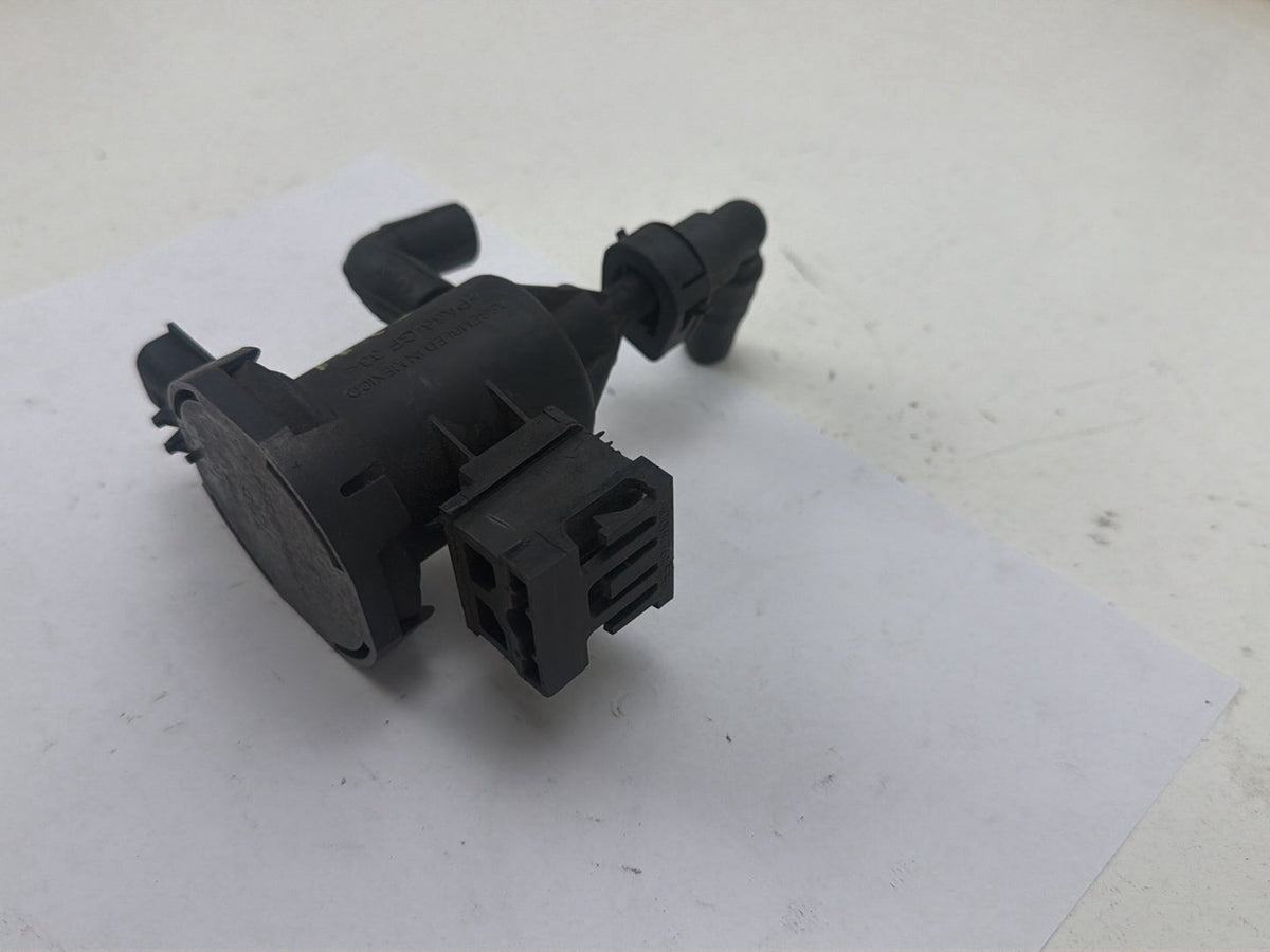 2010-2015 Mercedes-Benz ML550 Fuel System Purge Valve A0014760532 OEM