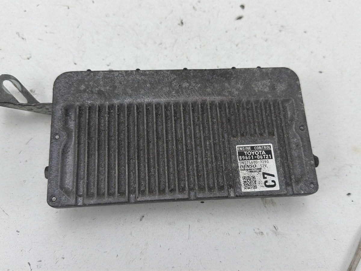 2015-2017 Toyota Camry 2.5L Engine Control Module ECU ECM Computer OEM
