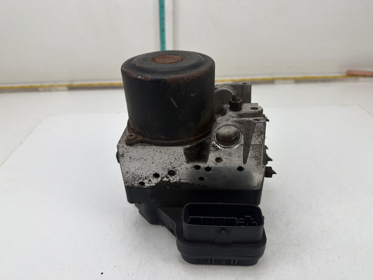 2004-2006 Toyota Sienna ABS Anti-Lock Brake Pump Actuator Module 4454008040 OEM