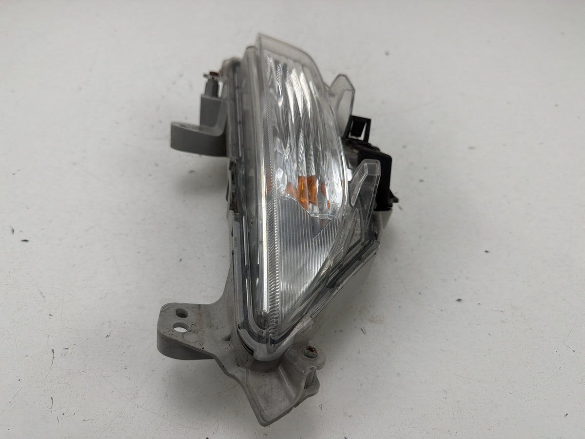 2014-2016 Mazda 3 Front Left Turn Signal Lamp Light B45A51360 OEM