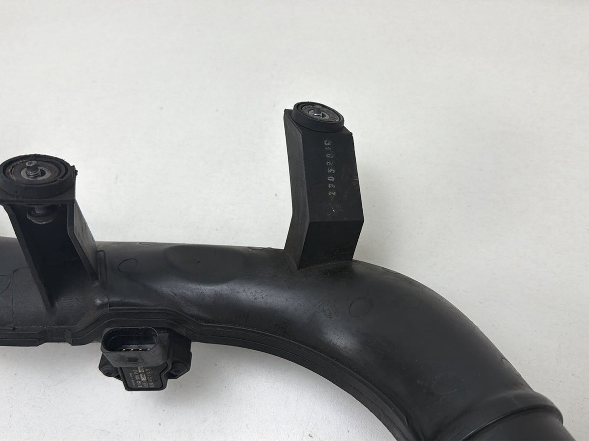 2009-2017 Volkswagen Tiguan MK1-5N-2.0L Turbo Intercooler Hose Pipe w/Sensor OEM