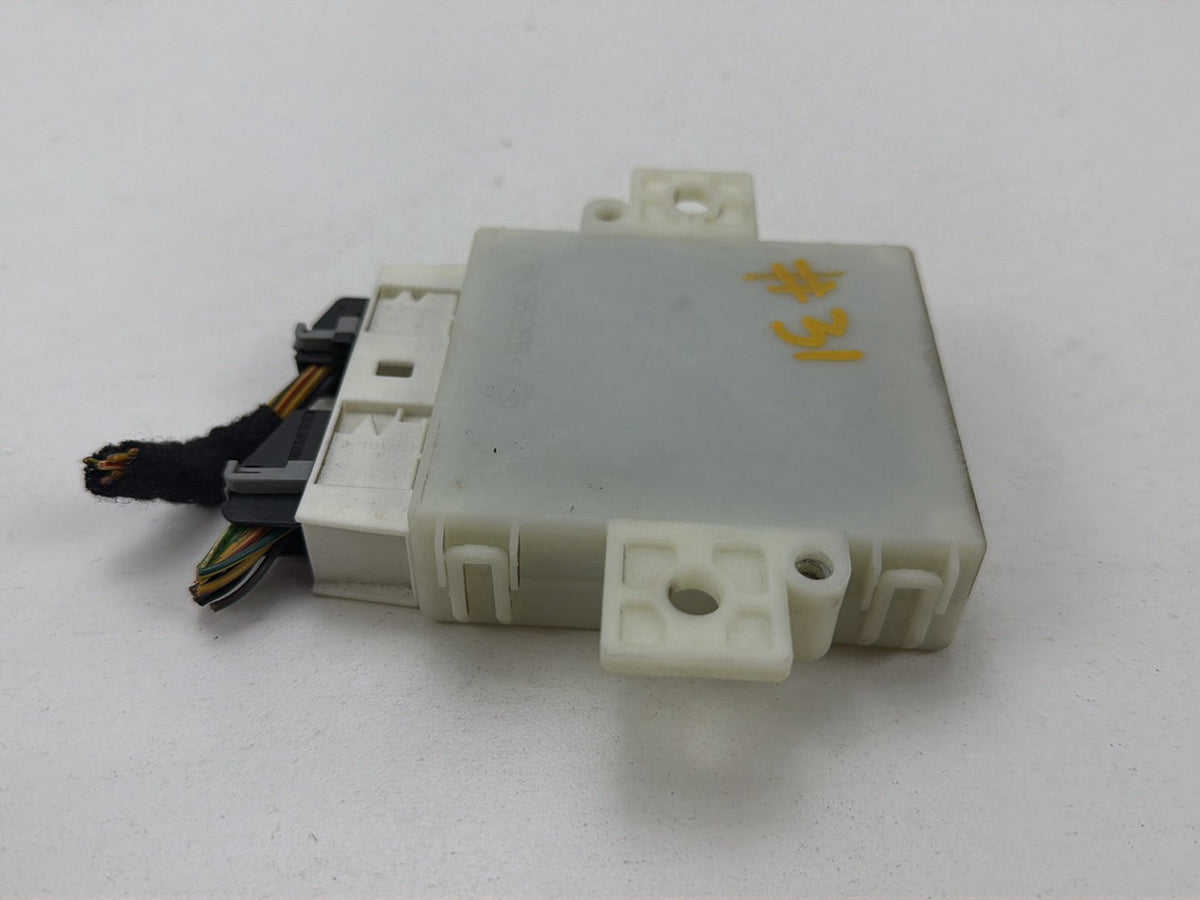 2007-2013 Mercedes-Benz S-Class W221 Parking Sensor Module A2219000804 OEM