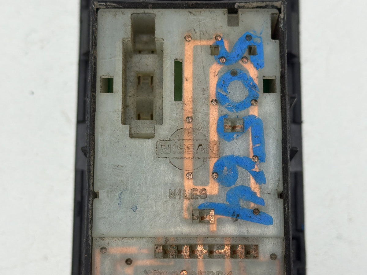 2007-2013 Nissan Qashqai Dualis Door Master Power Window Switch OEM