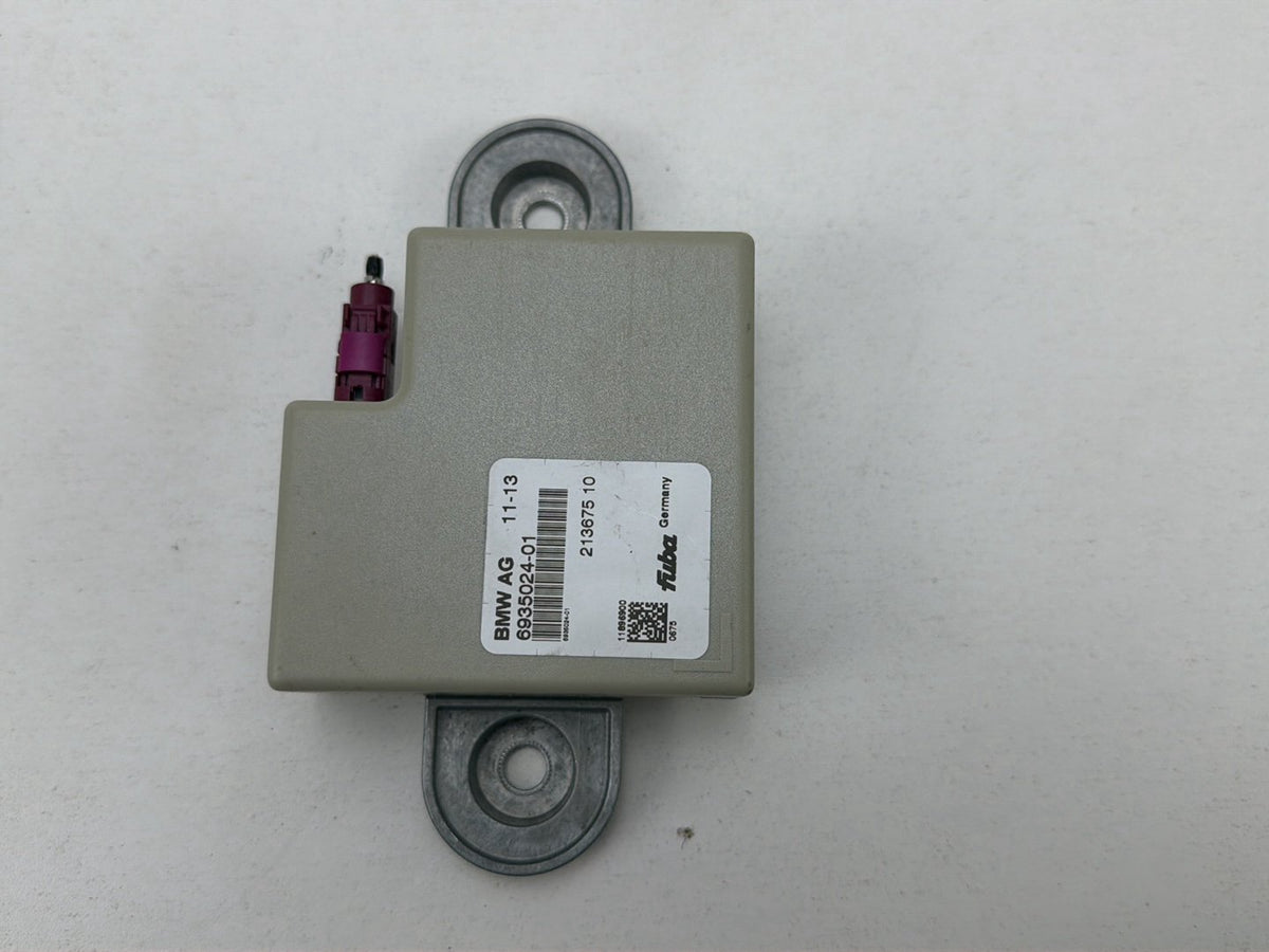 2011-2014 BMW X1 E84 Antenna Amplifier Control Module 6935024-01 OEM
