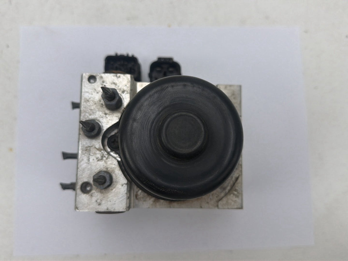 1997-2001 Toyota Camry Anti-Lock Brake ABS Pump Actuator Module 44510-33070 OEM