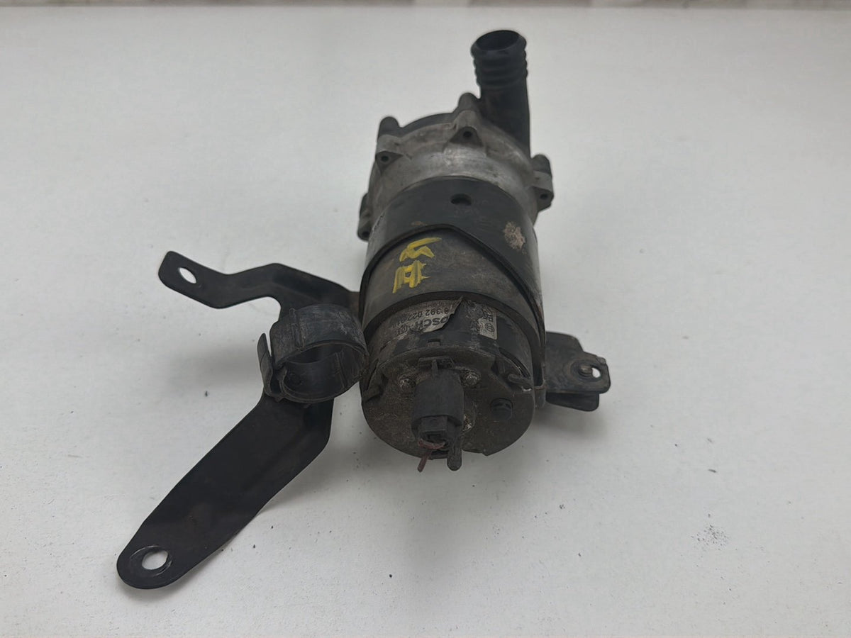 2007-2013 Mercedes-Benz S-Class W221 W221 - Water Pump PN: 0392022010