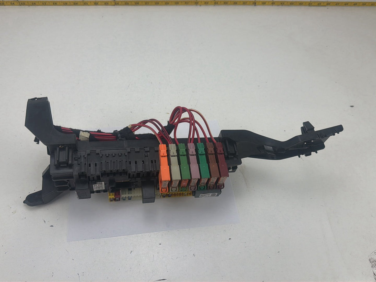 2012-2015 Mercedes-Benz ML550 Fuse Relay Box Junction Block A1665402350 OEM