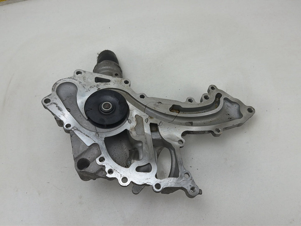 2007-2013 Mercedes-Benz S-Class W221 Engine Water Pump OEM