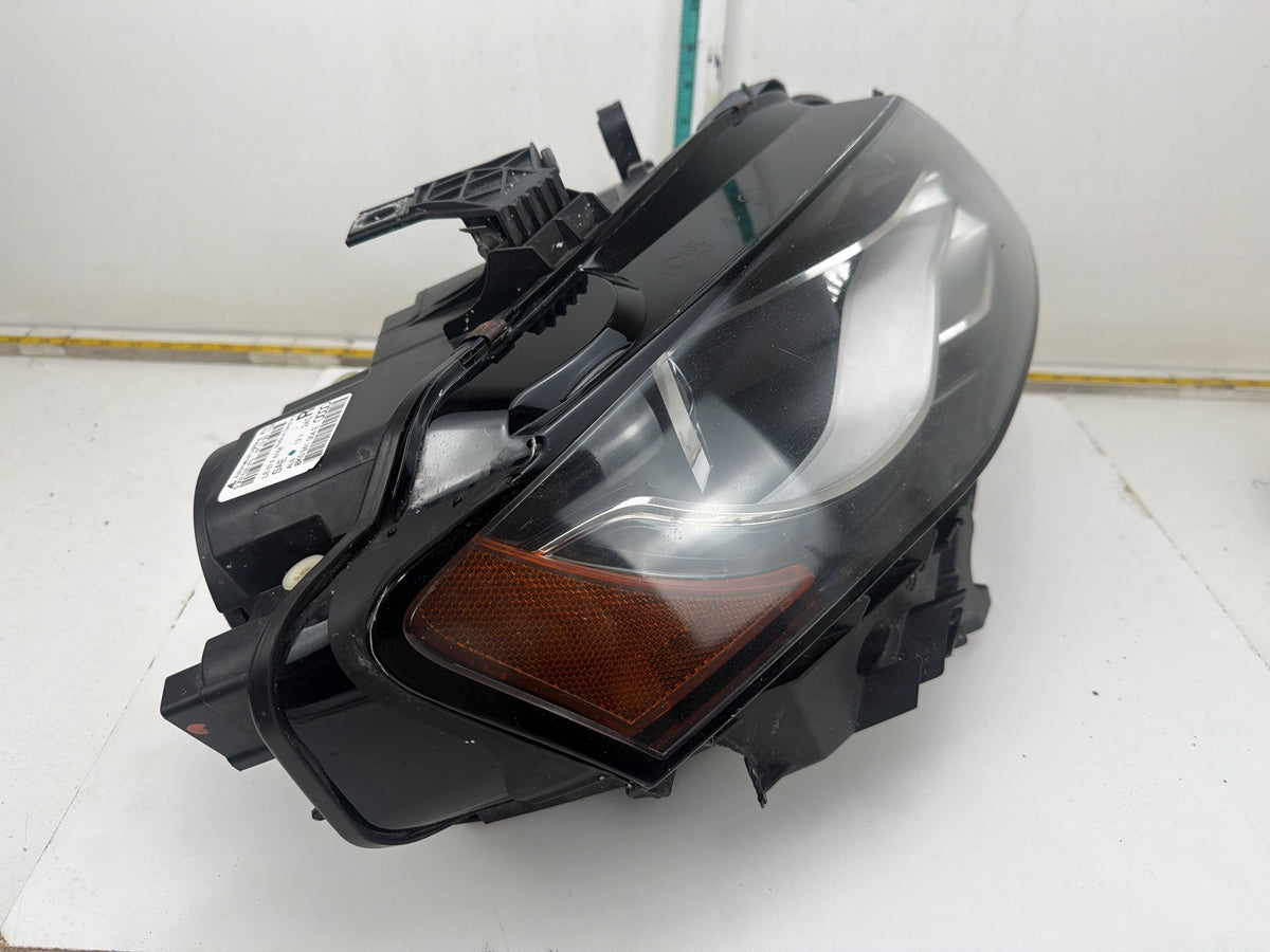 2009-2012 Audi A4 Right Passenger Side Headlight Headlamp 8K0941004E OEM