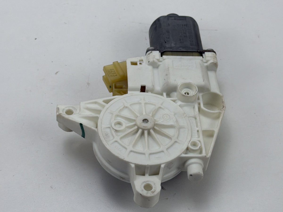 2006-2012 Mercedes-Benz R350 Rear Left Side Door Window Regulator Motor OEM