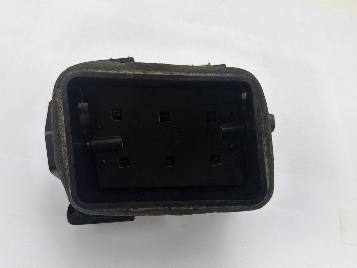 2006-2007 Infiniti M35 M45 Front Right Passenger Side Dash AC Air Vent OEM