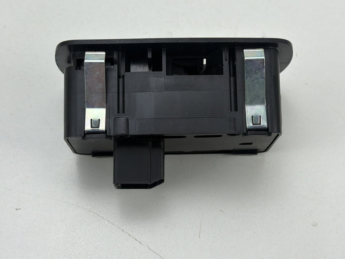 2014-2021 Maserati Quattroporte Rear Left Side Door Window Switch 670025405 OEM