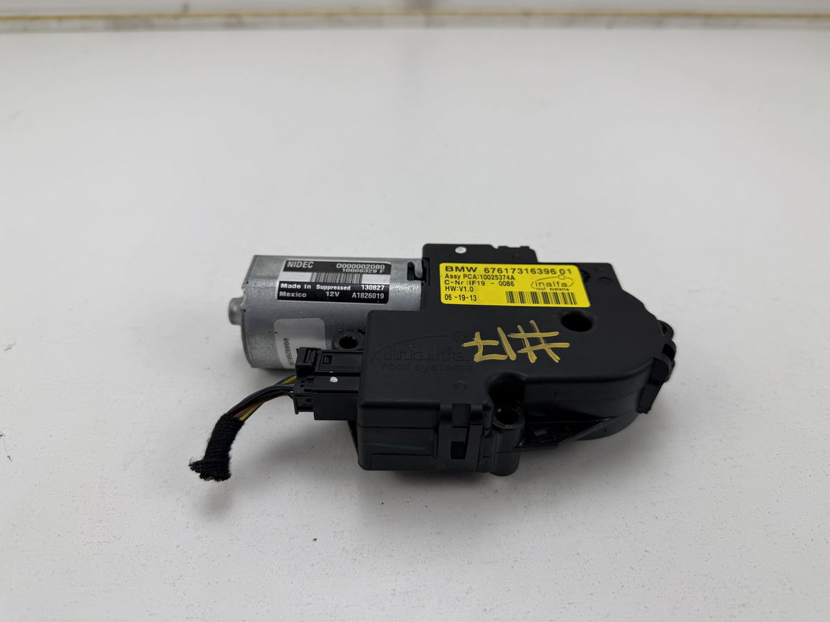 2012-2015 BMW X1 E84- Wiper Motor PN: 10025374A OEM