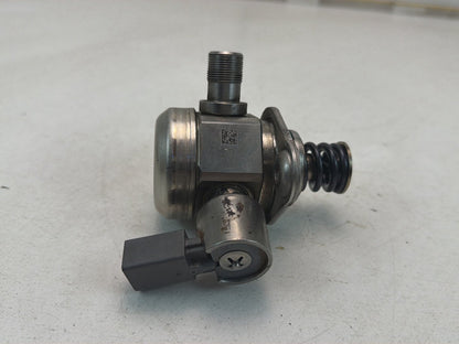 2012-2015 Mercedes-Benz S-Class W221 Right High Pressure Fuel Pump A2780700601 OEM