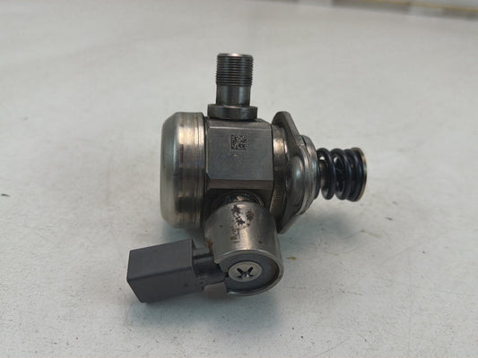 2012-2015 Mercedes-Benz S-Class W221 Right High Pressure Fuel Pump A2780700601 OEM